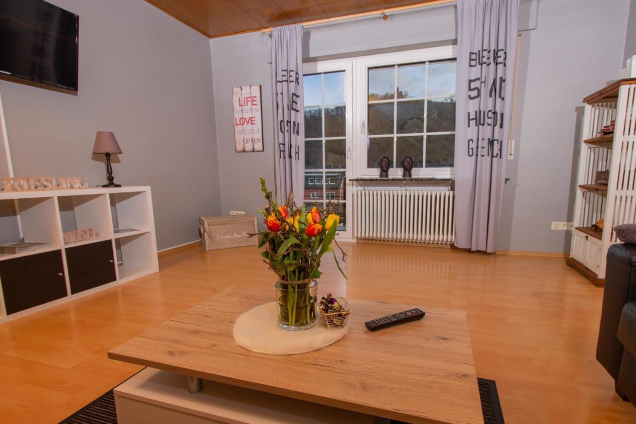 Ferienwohnung Weingut Kdm Креф Экстерьер фото